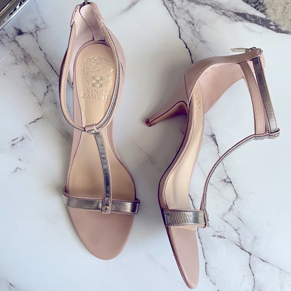 Vince Camuto Shoes - Vince Camuto Makoto T Strap Sandals